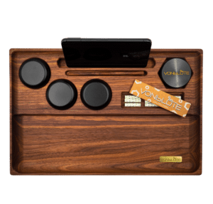 Premium Rolling Tray aus Holz – VONbLÜTE Dab 'n Roll® | Handgefertigt aus Kirsch- oder Nussbaumholz mit präzisen Ablagen für Papers, Filter & Grinder.